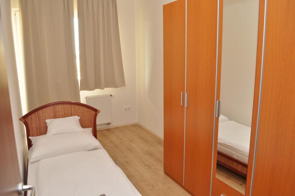 Tisza Palota Apartmanok Σέγκεντ Δωμάτιο φωτογραφία